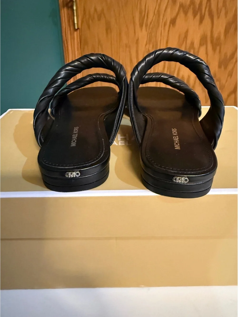 Michael Kors Kiana Leather Sandals Black Size 6M NIB